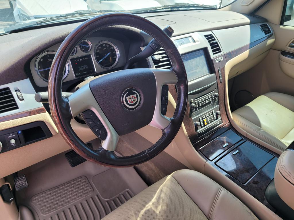 White 2013 Cadillac Escalade EXT Premium 4WD Pickup Truck All-Wheel Drive Automatic