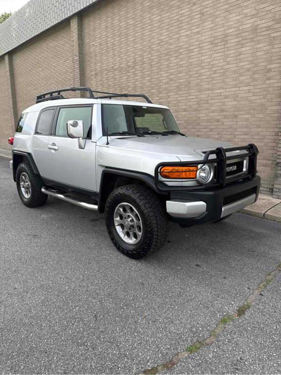 Silver 2007 Toyota FJ Cruiser 4WD SUV / Crossover Four-Wheel Drive 5-Speed Automatic