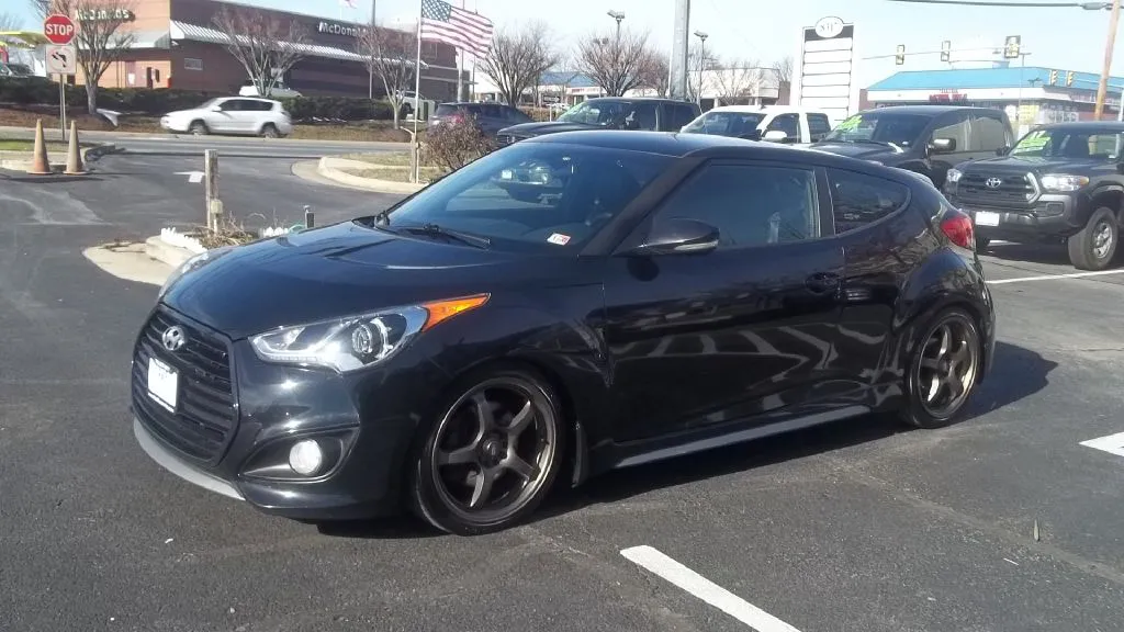 2013 Hyundai Veloster Turbo — photo 3 of 19