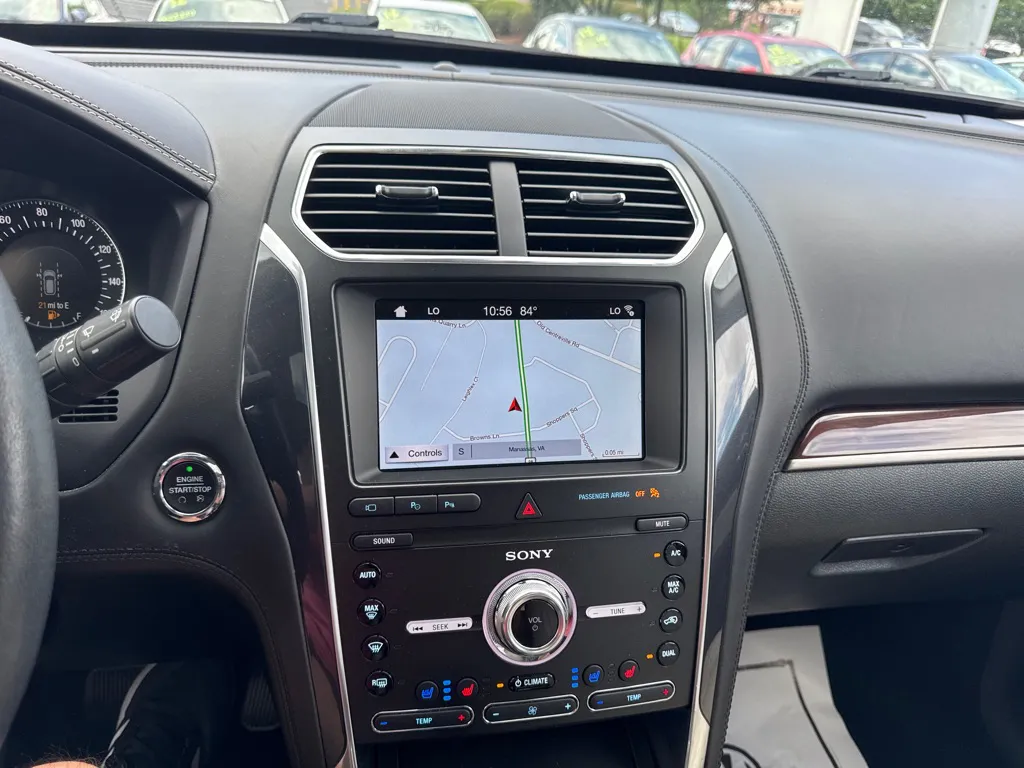 2019 Ford Explorer Platinum — photo 19 of 24