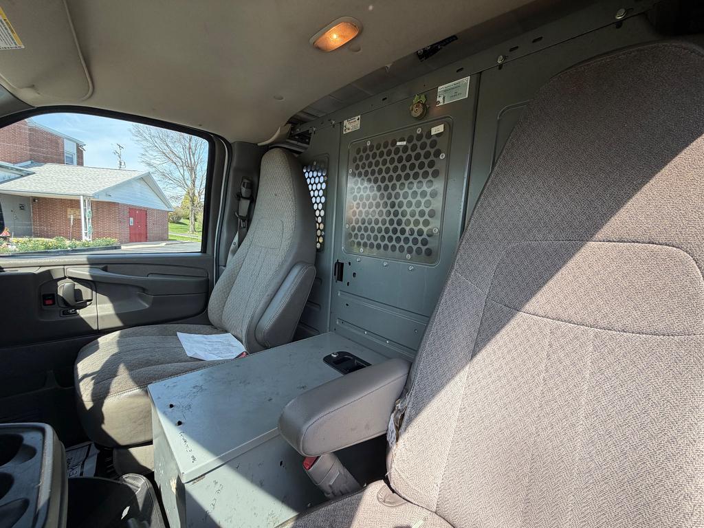 2014 Chevrolet Express Cargo Work Van - Photo 11