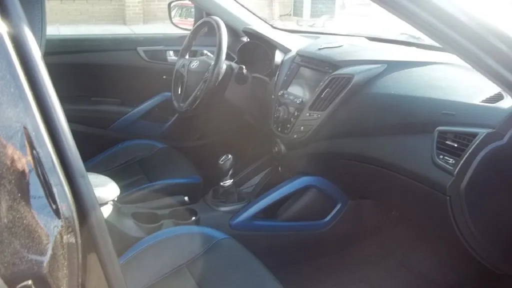 2013 Hyundai Veloster Turbo — photo 10 of 19