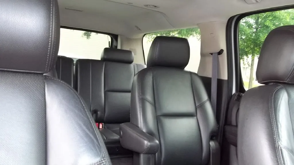 2011 Chevrolet Suburban 1500 Ltz — foto 10 de 24