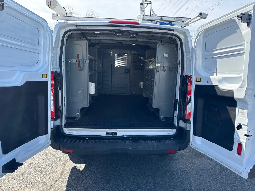 2015 Ford Transit T-250 — photo 7 of 24