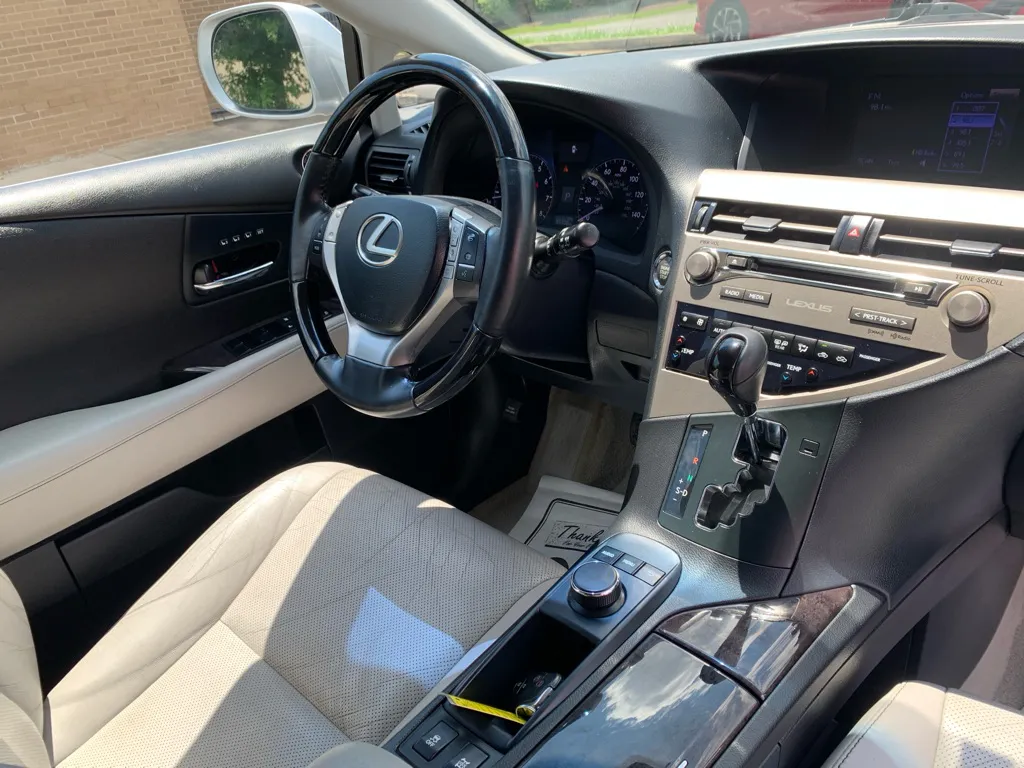 2015 Lexus RX 350 Base — photo 12 of 24