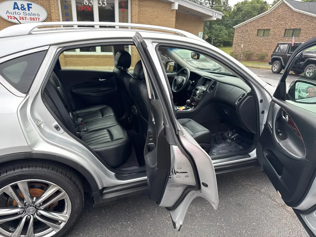 2012 Infiniti EX35 Journey — photo 10 of 12