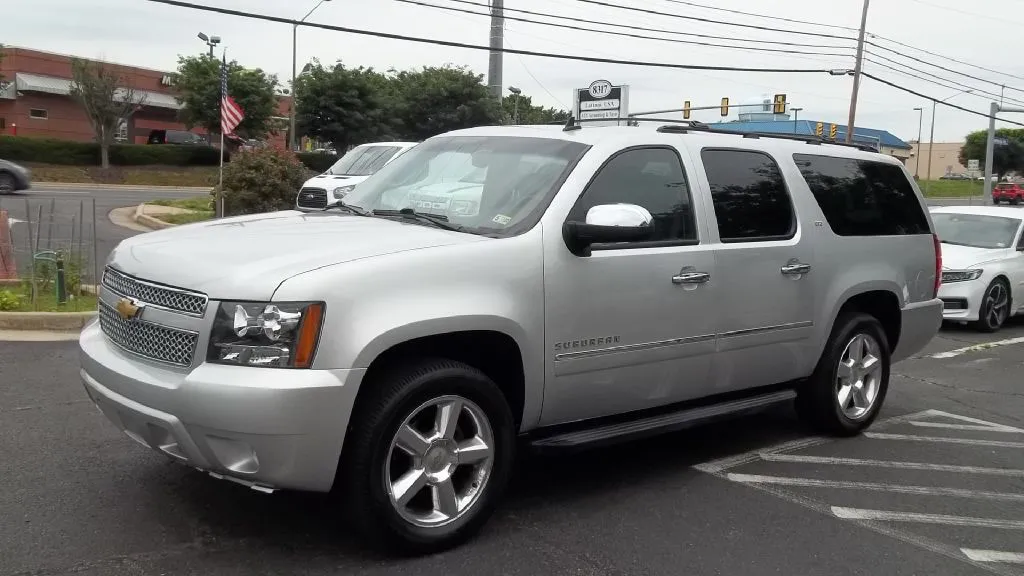2011 Chevrolet Suburban 1500 Ltz — foto 4 de 24