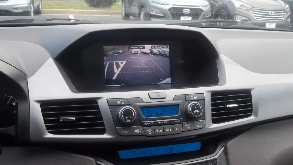 2012 Honda Odyssey Touring Elite — photo 15 of 18