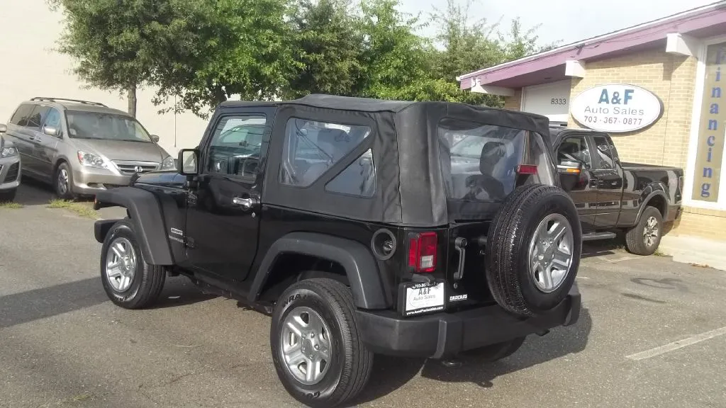 2015 Jeep Wrangler Sport — photo 18 of 24