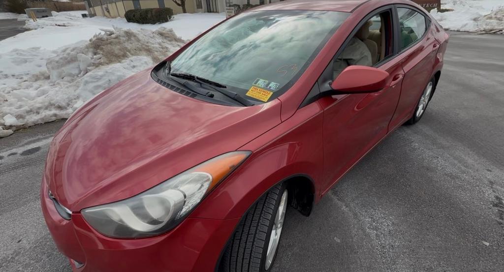 Hyundai Elantra Limited FWD