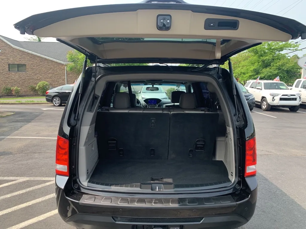 2014 Honda Pilot Touring — photo 7 of 25