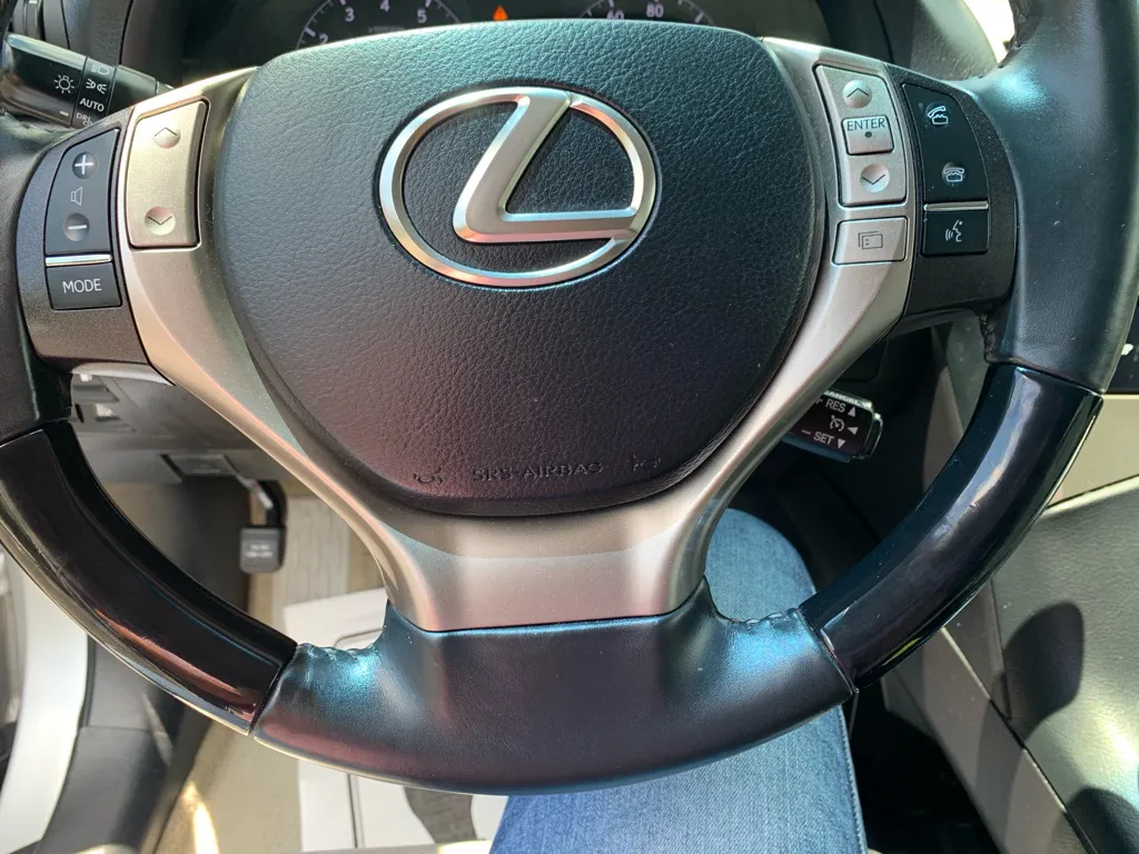 2015 Lexus RX 350 Base — photo 20 of 24