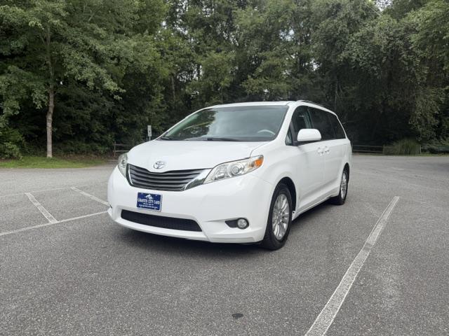 White 2013 Toyota Sienna Minivan Front-Wheel Drive 5-Speed Automatic