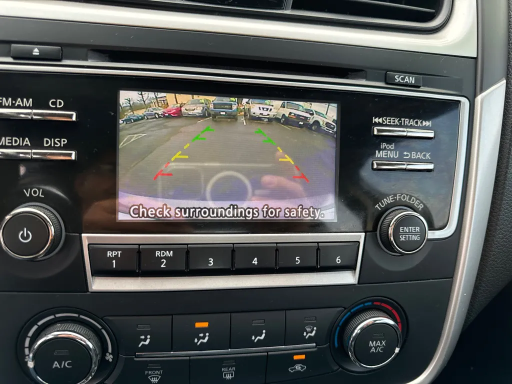 2018 Nissan Altima S — photo 16 of 21
