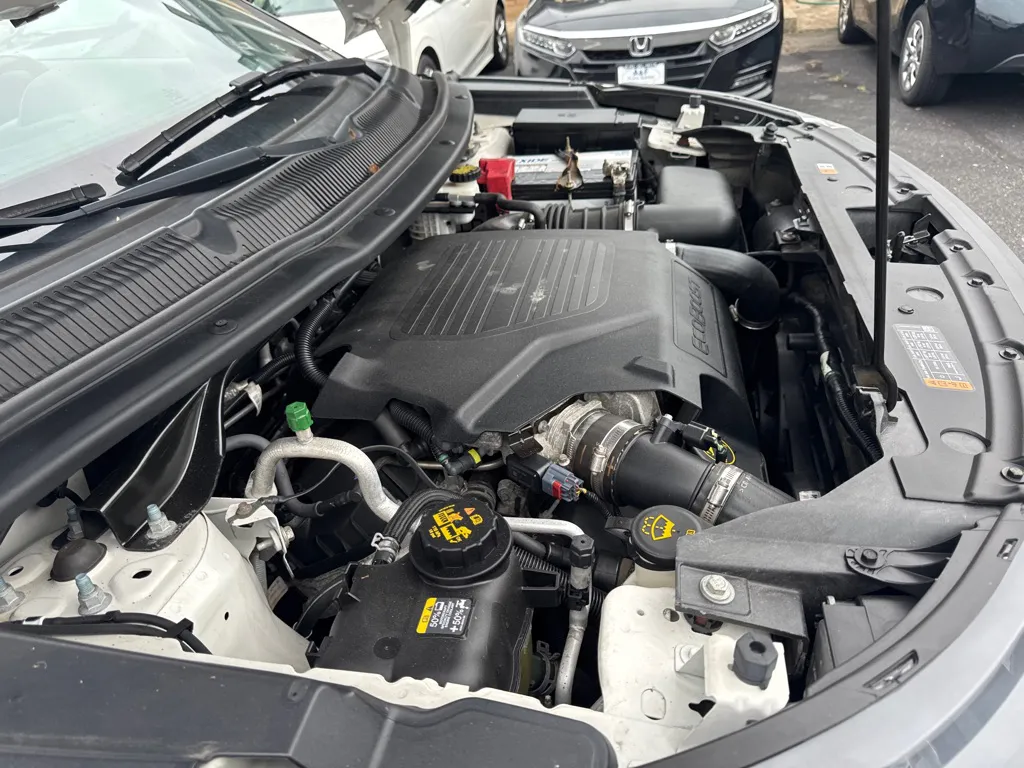 2018 Ford Explorer Platinum — photo 30 of 31
