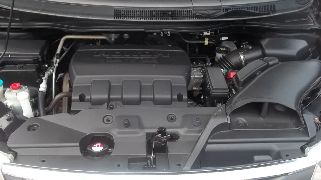 2012 Honda Odyssey Touring Elite — photo 17 of 18