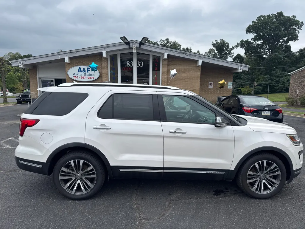 2018 Ford Explorer Platinum — photo 8 of 31