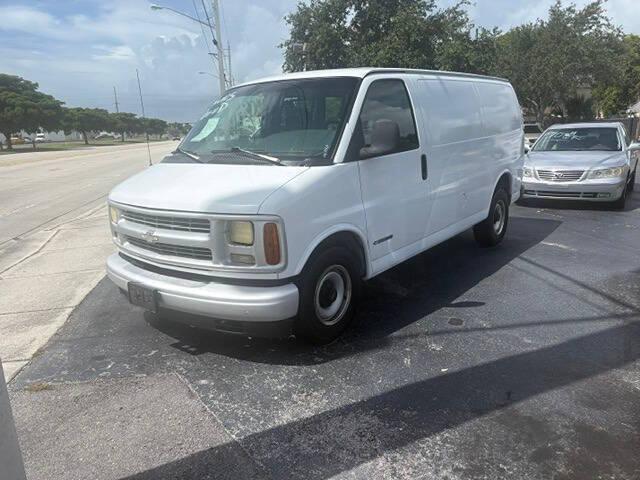 White 2000 Chevrolet Express Cargo Van Rear-Wheel Drive