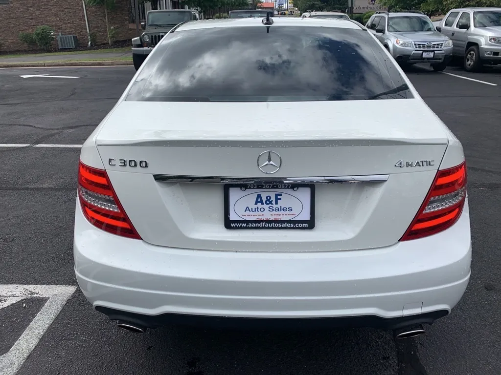 2012 Mercedes-Benz C-Class C 300 4MATIC — photo 4 of 17