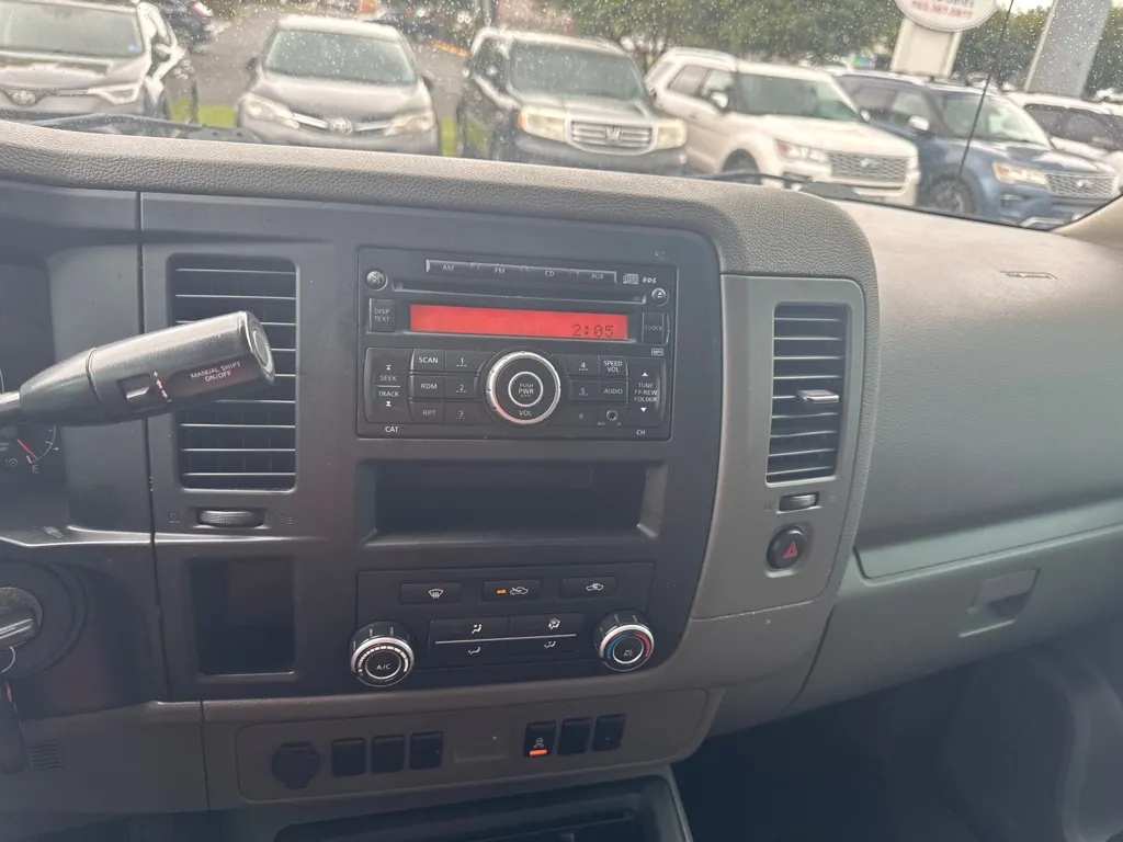 2016 Nissan NV 1500 — photo 12 of 16