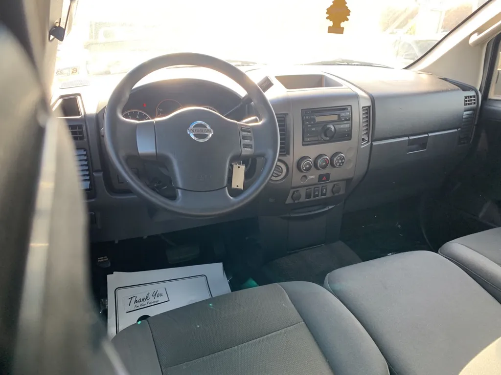 2012 Nissan Titan S — photo 12 of 17