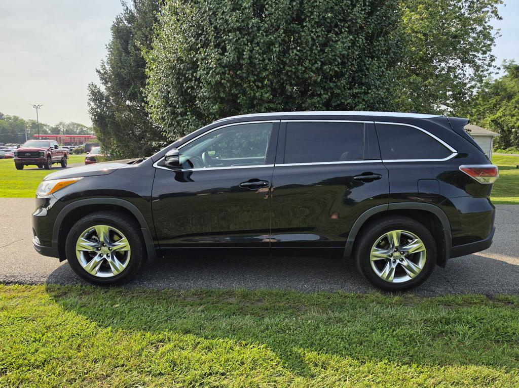 Black 2015 Toyota Highlander SUV / Crossover All-Wheel Drive 6-Speed Automatic