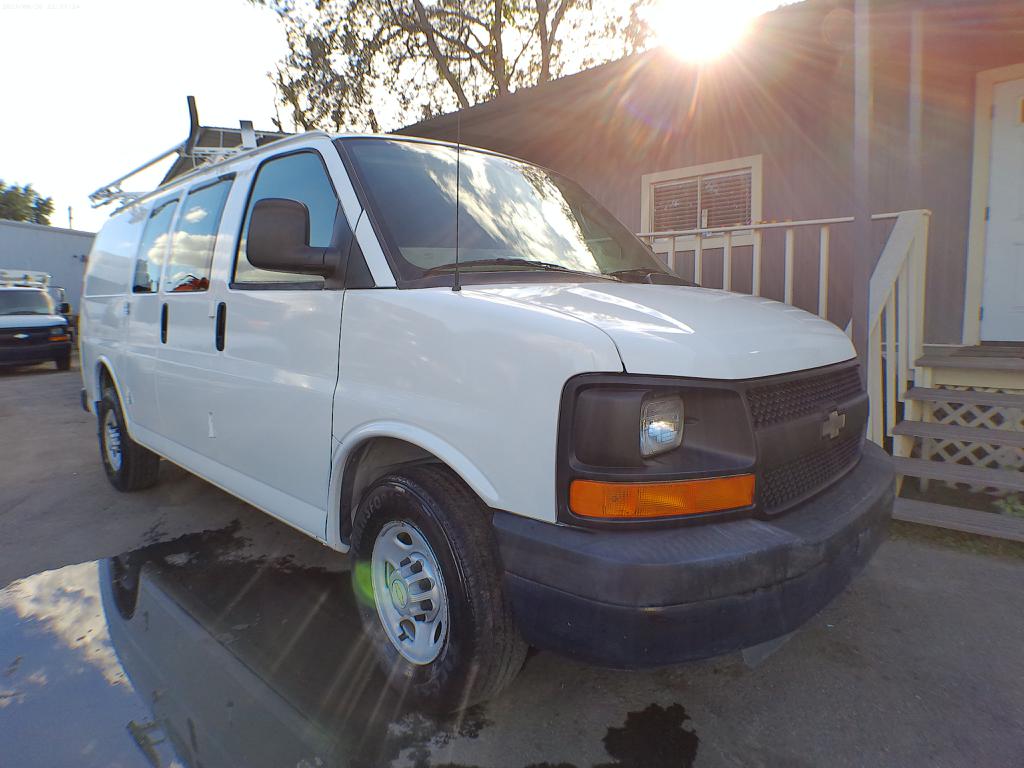 2011 Chevrolet Express Cargo 2500 RWD