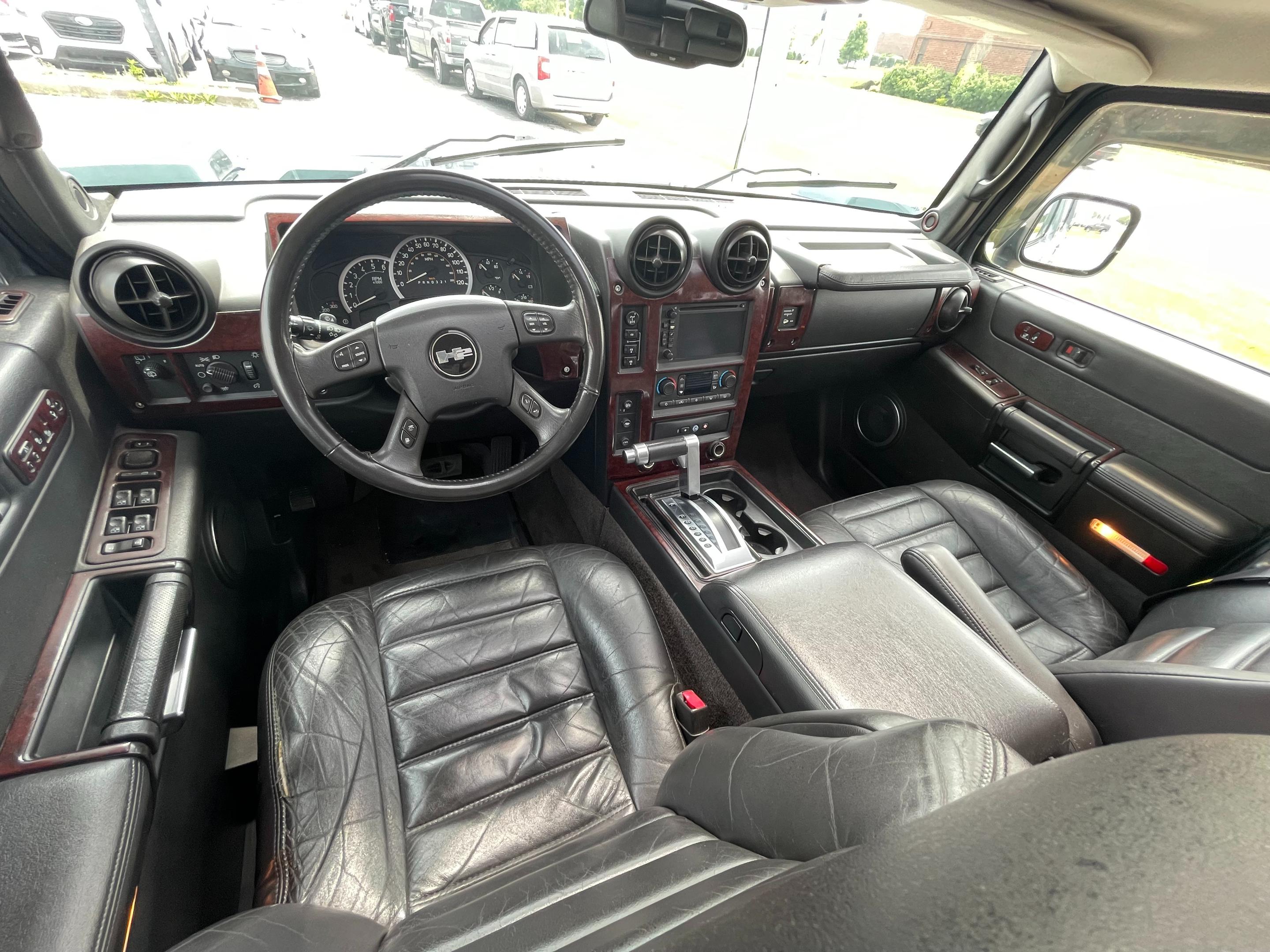 2006 HUMMER H2 - Image 25