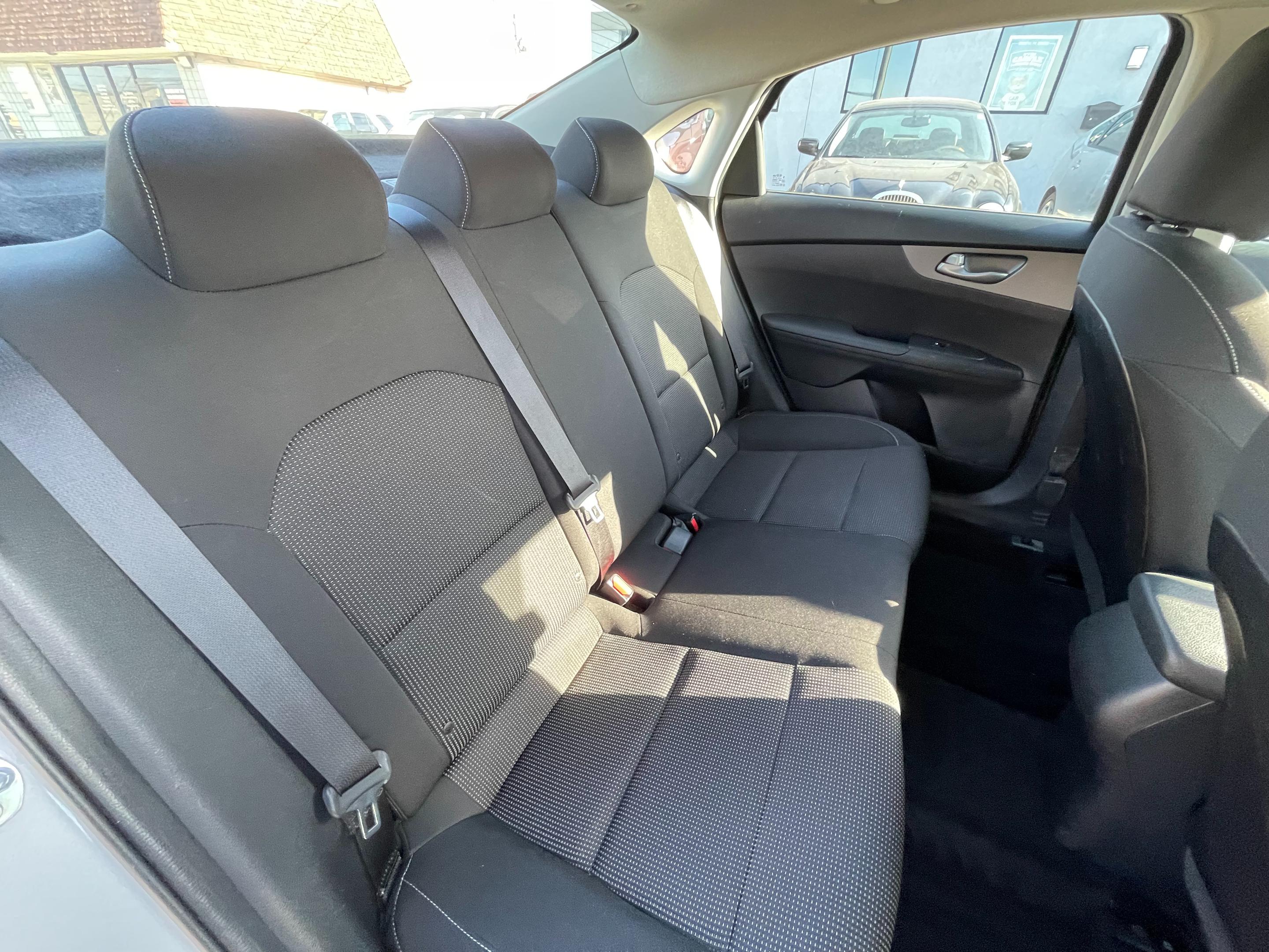 2019 KIA FORTE - Image 13