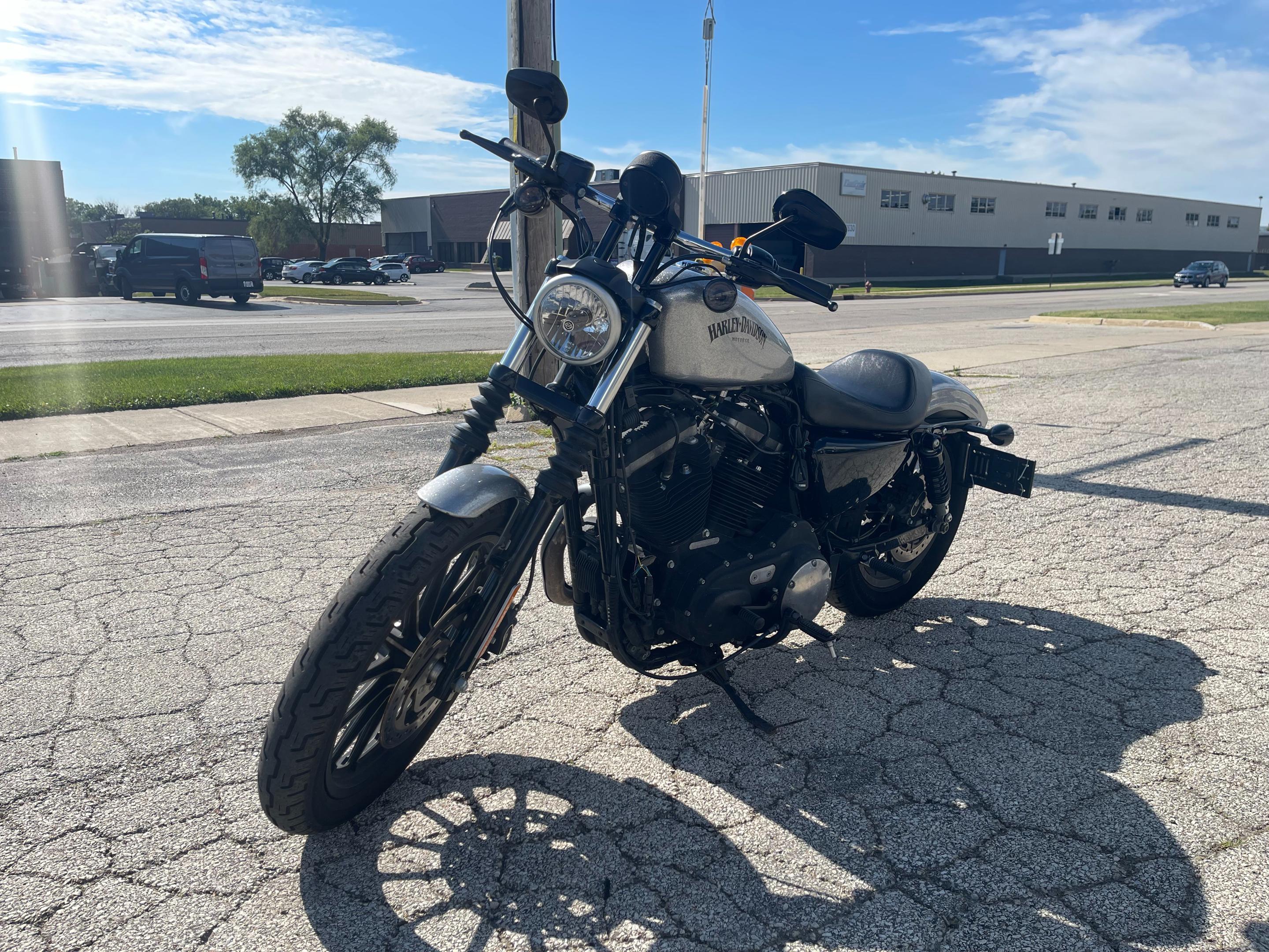 2015 HARLEY-DAVIDSON IRON 883 - Image 2
