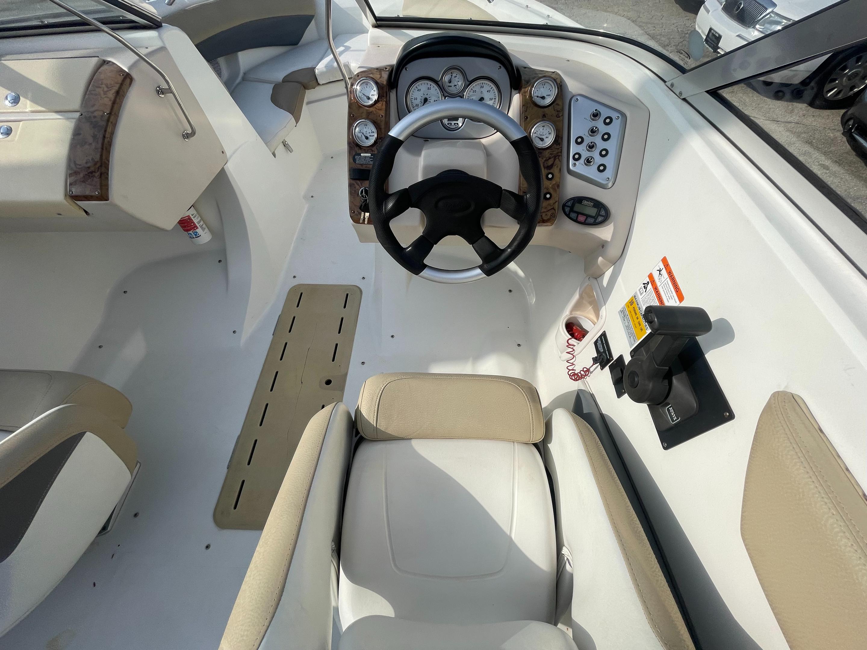 2005 LARSON LXI 228 EB94AF52 11F0 A01A - Image 22