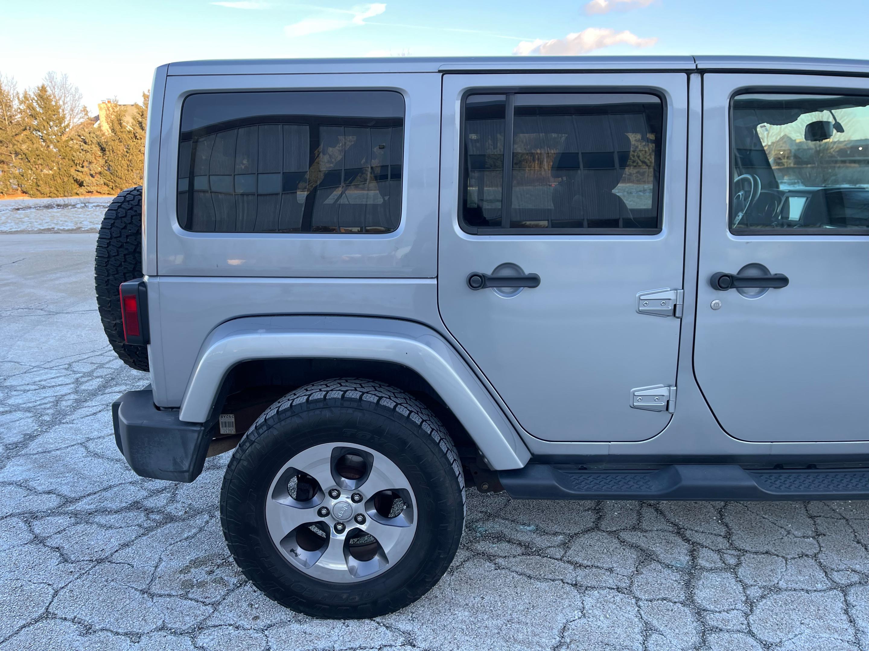 2013 JEEP WRANGLER - Image 16