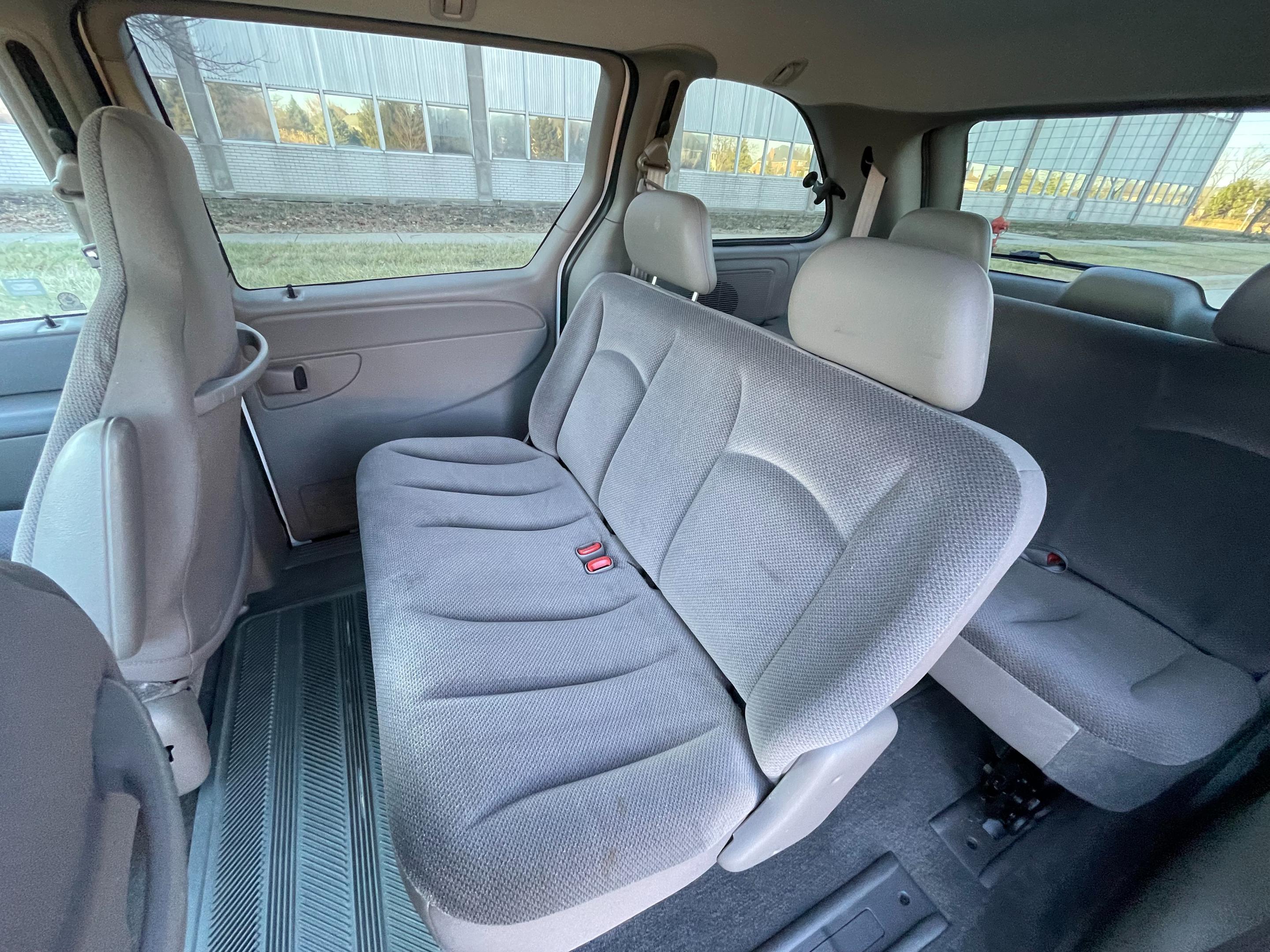 2003 DODGE CARAVAN/GRAND CARAVAN - Image 33