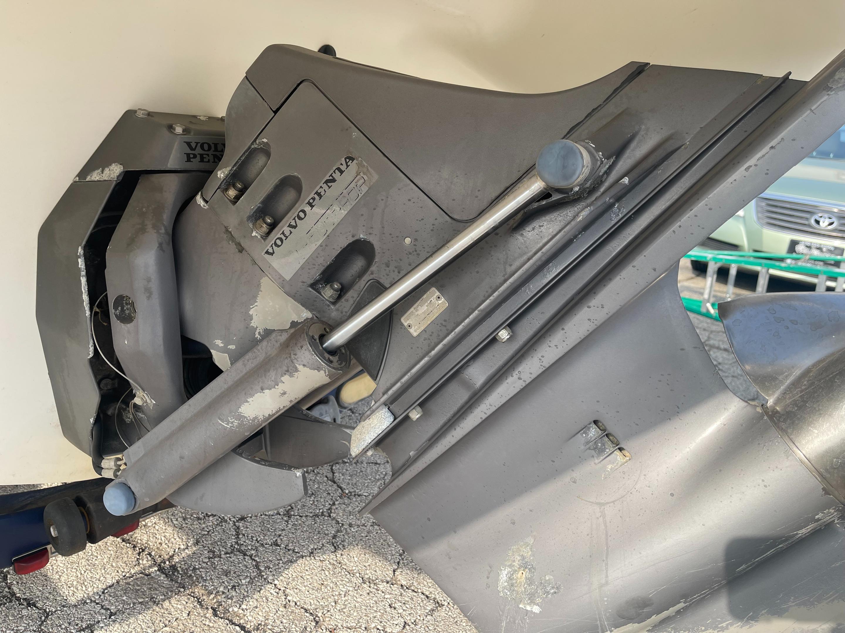 2005 LARSON LXI 228 EB94AF52 11F0 A01A - Image 15