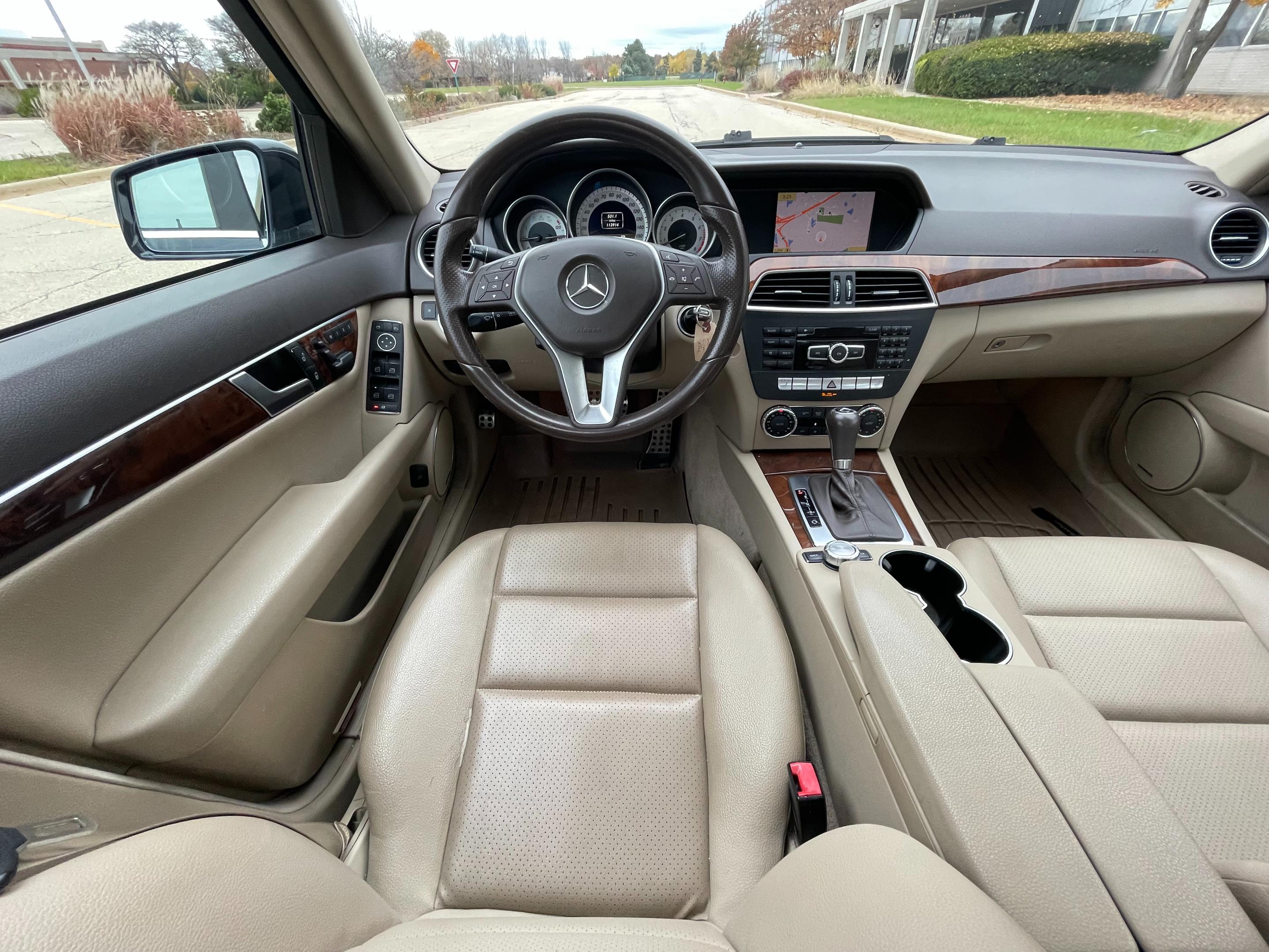 2012 MERCEDES-BENZ C-CLASS - Image 32