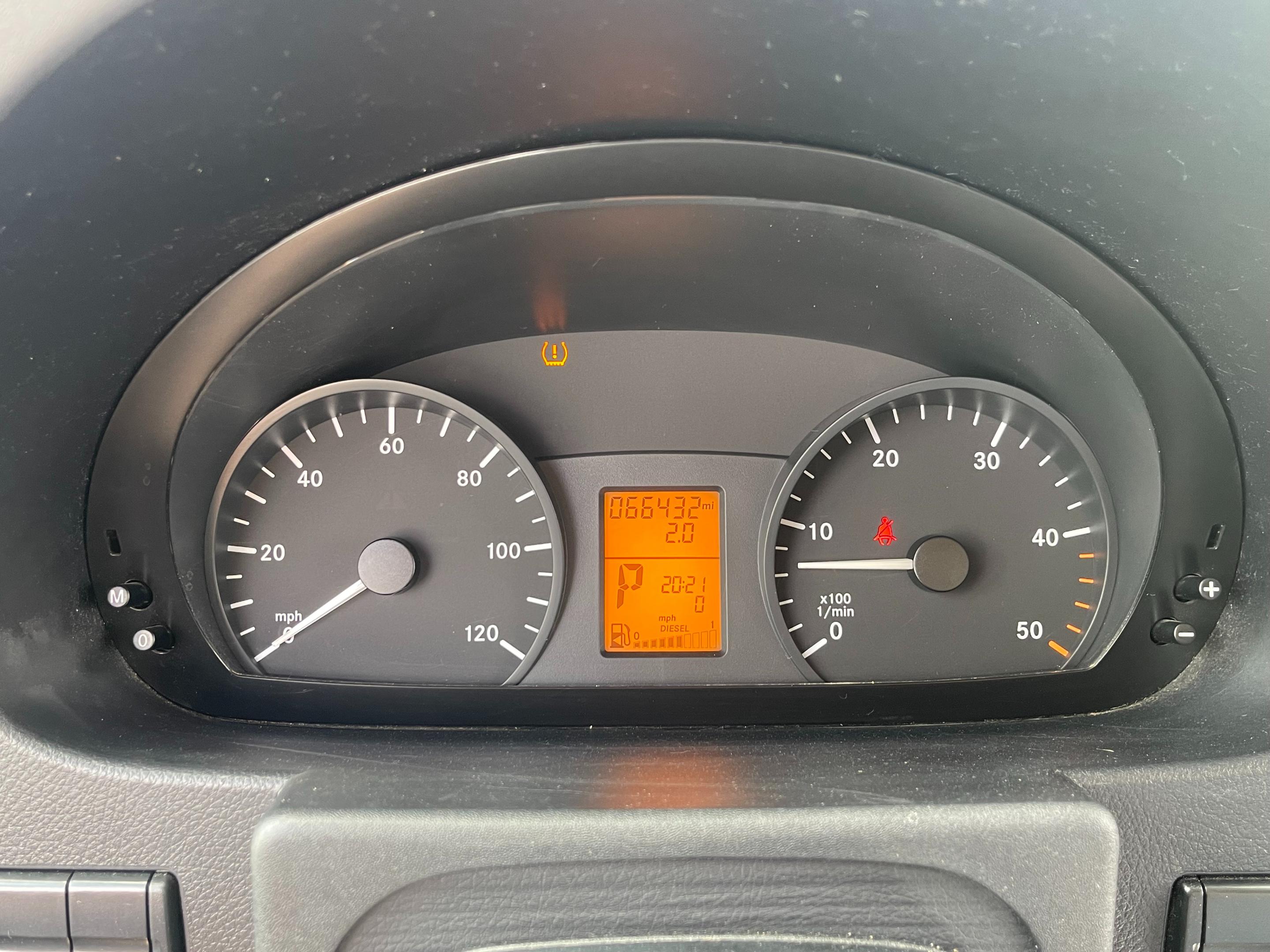 2008 DODGE SPRINTER - Image 10