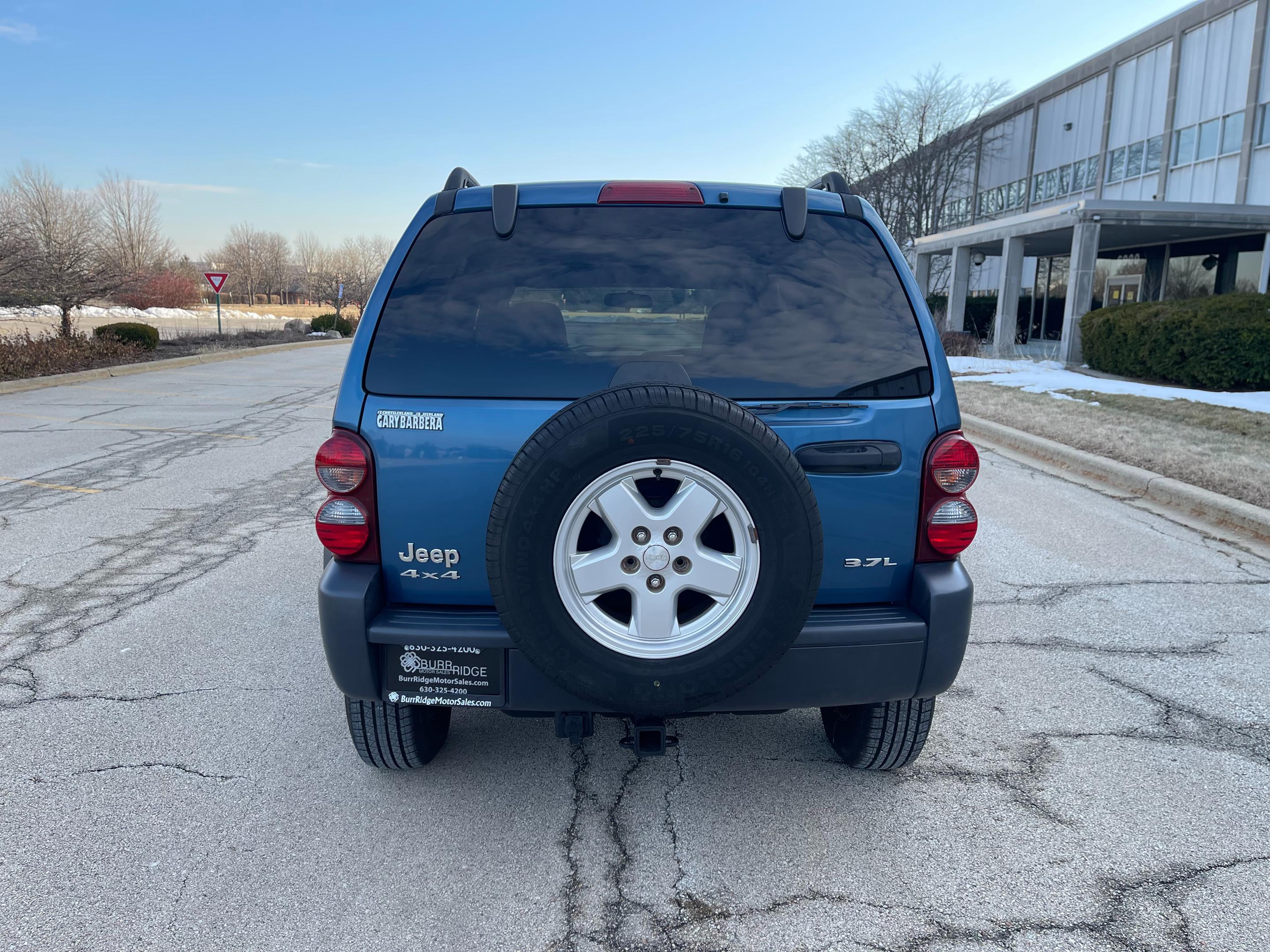 2005 JEEP LIBERTY - Image 24