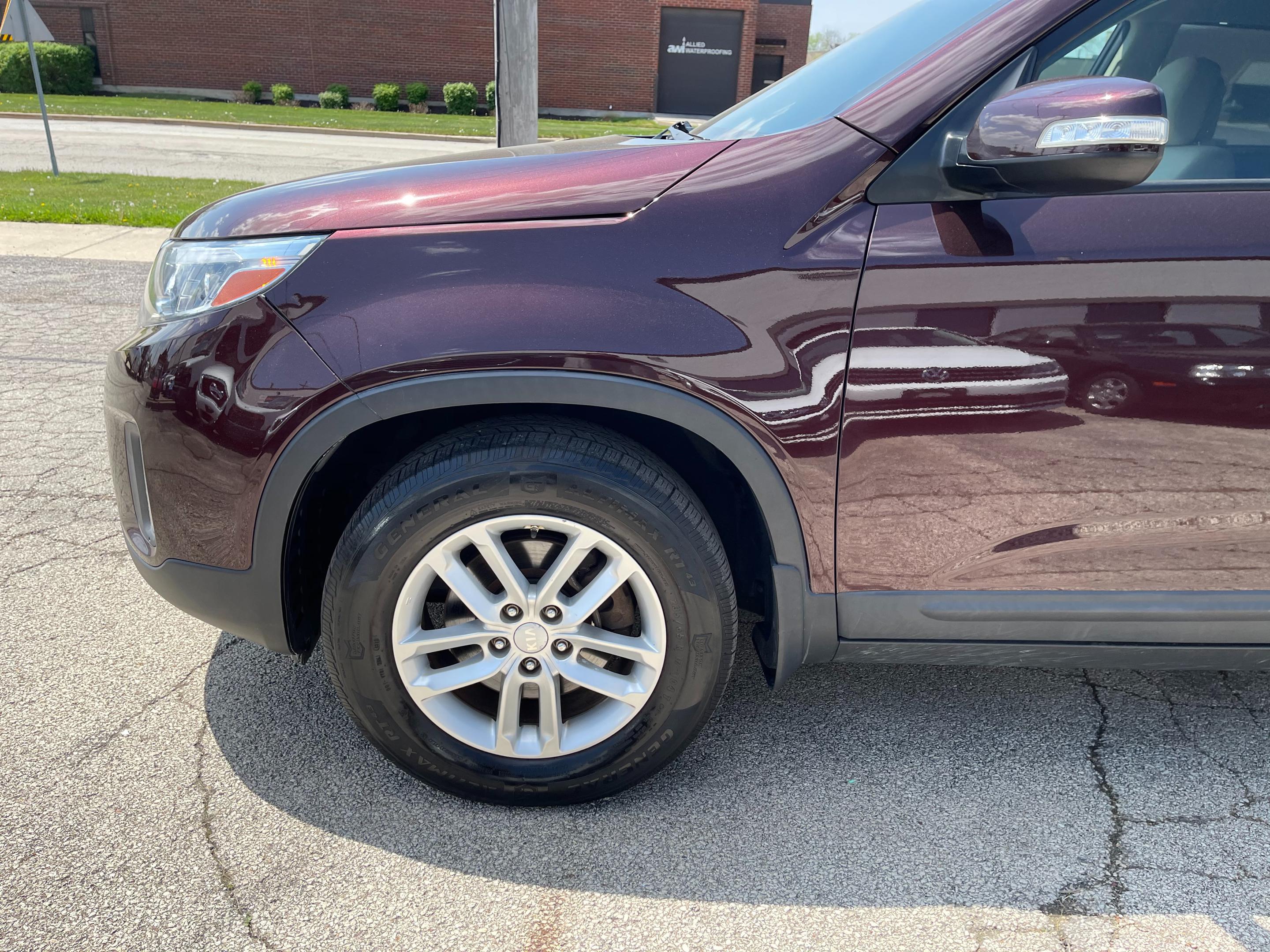 2014 KIA SORENTO - Image 7