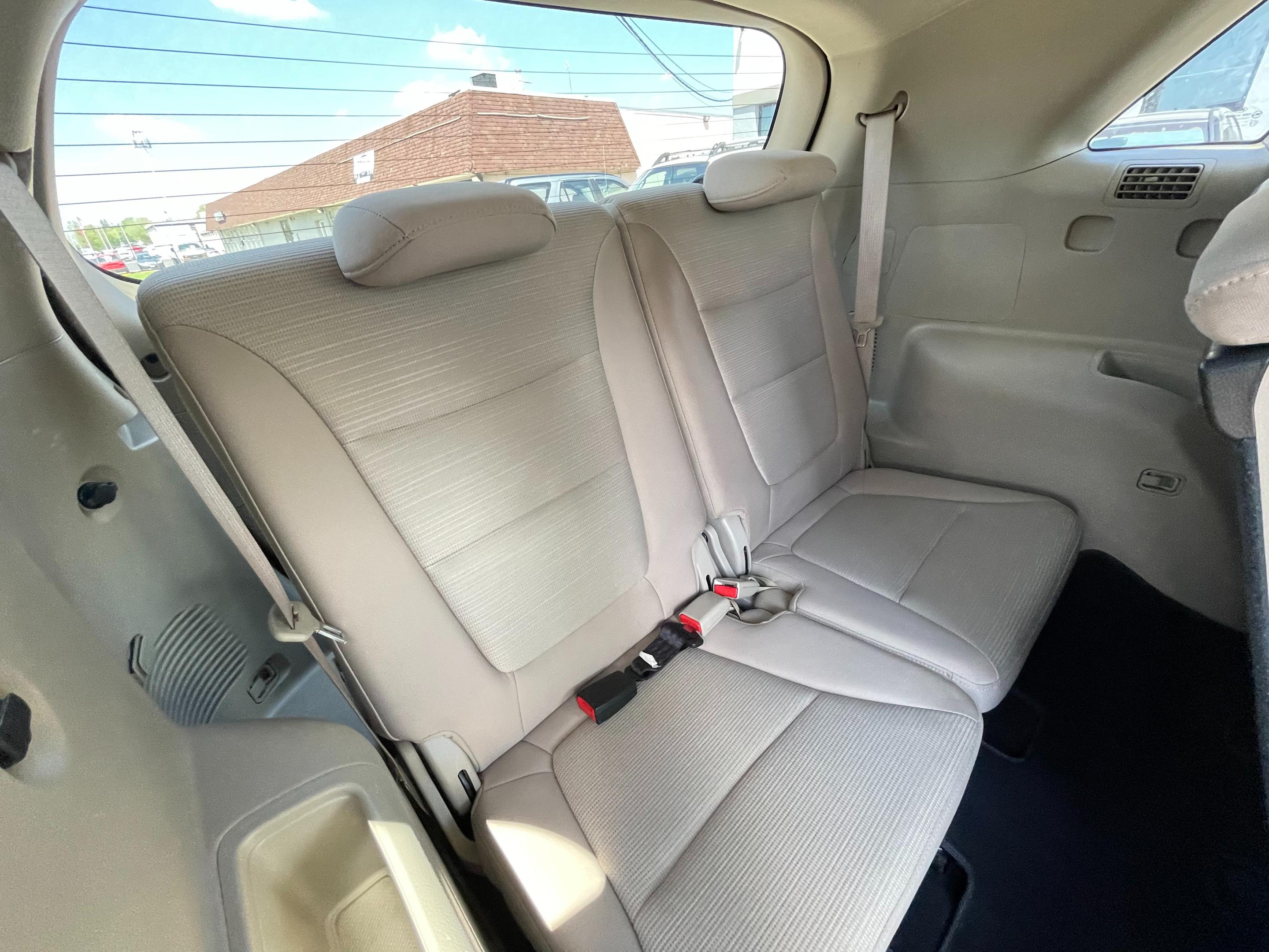 2014 KIA SORENTO - Image 13