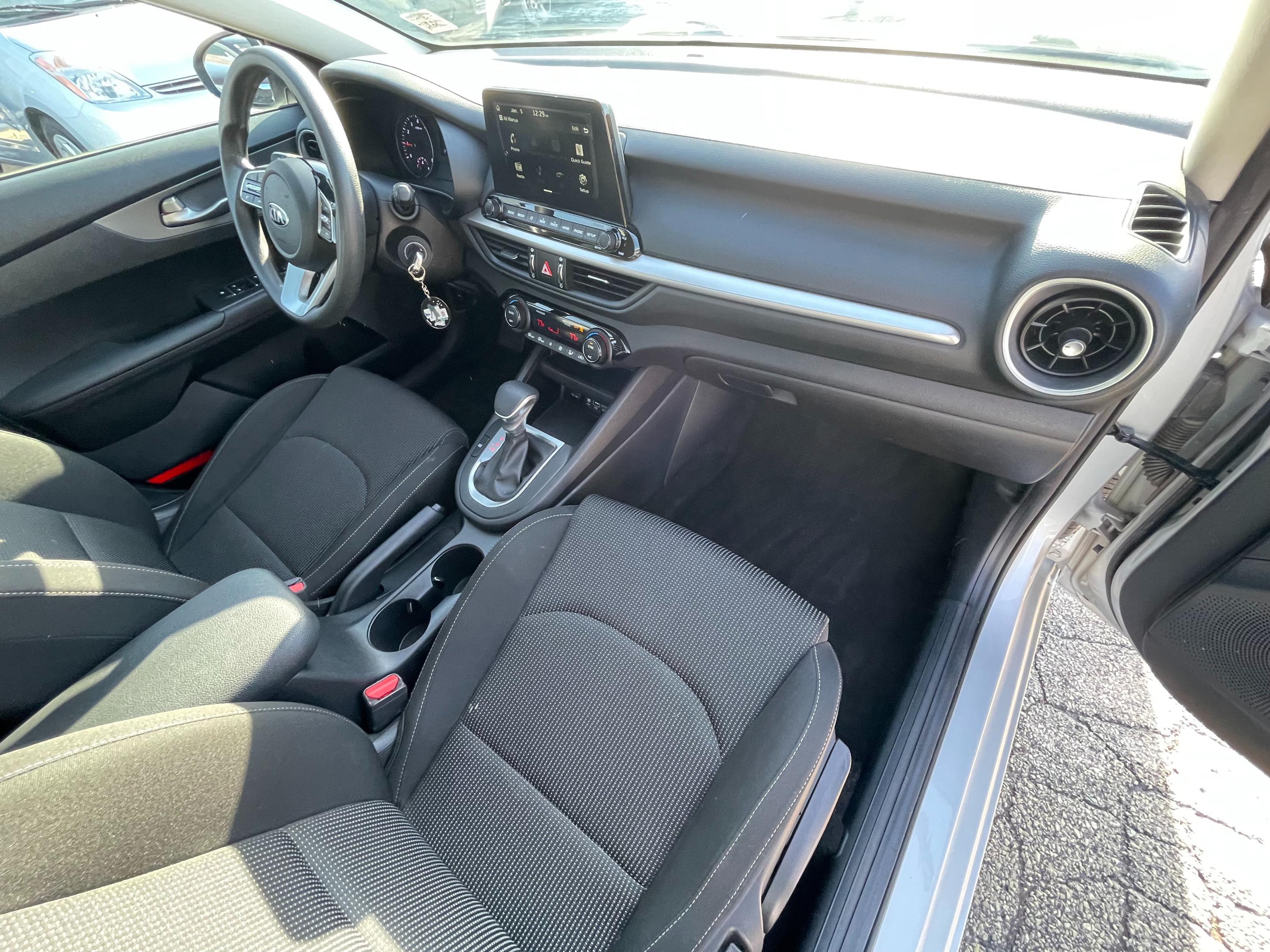 2019 KIA FORTE - Image 19