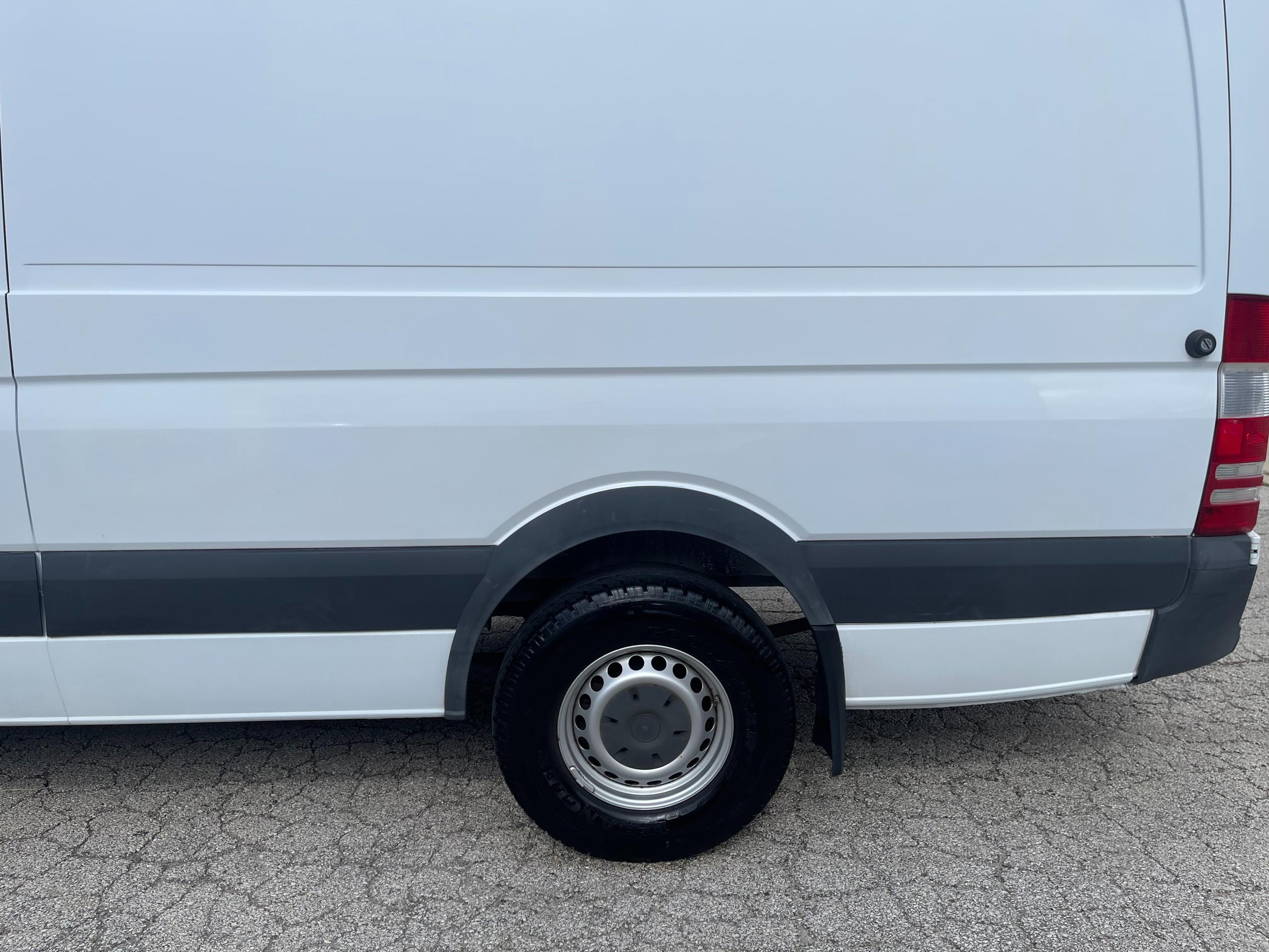 2008 DODGE SPRINTER - Image 32