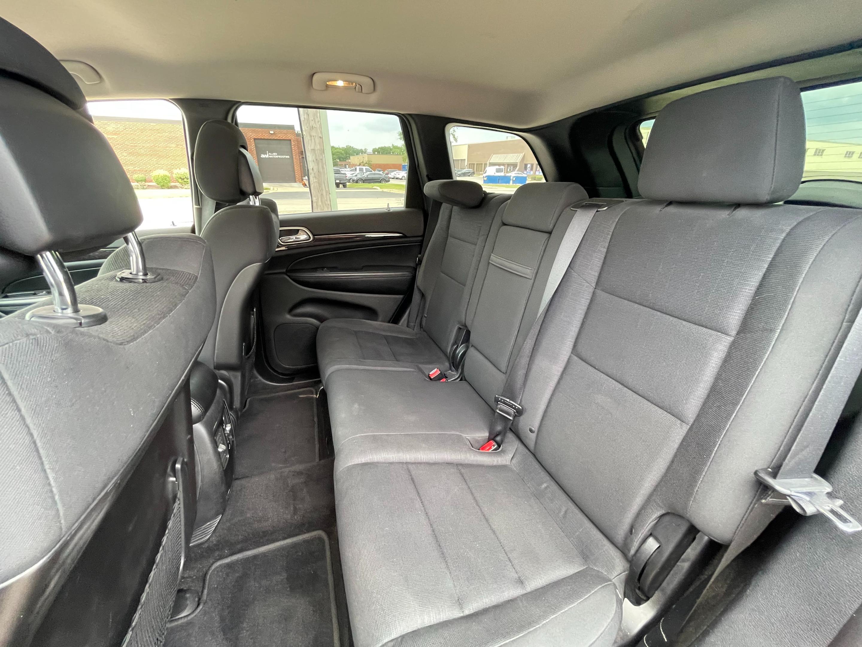 2011 JEEP GRAND CHEROKEE - Image 18