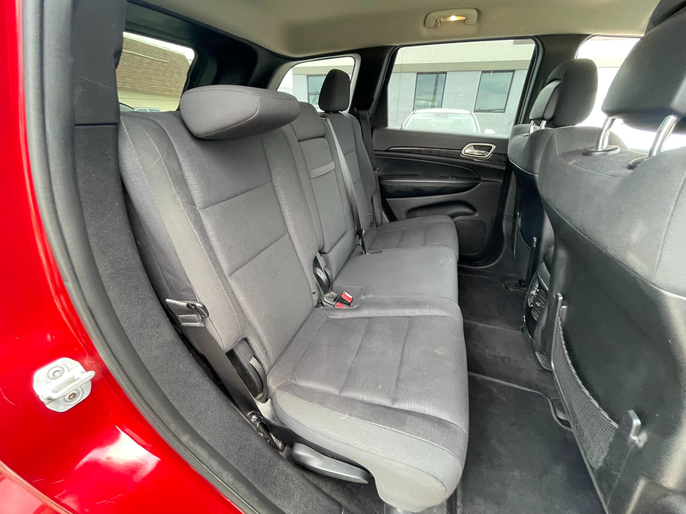 2011 JEEP GRAND CHEROKEE - Image 28