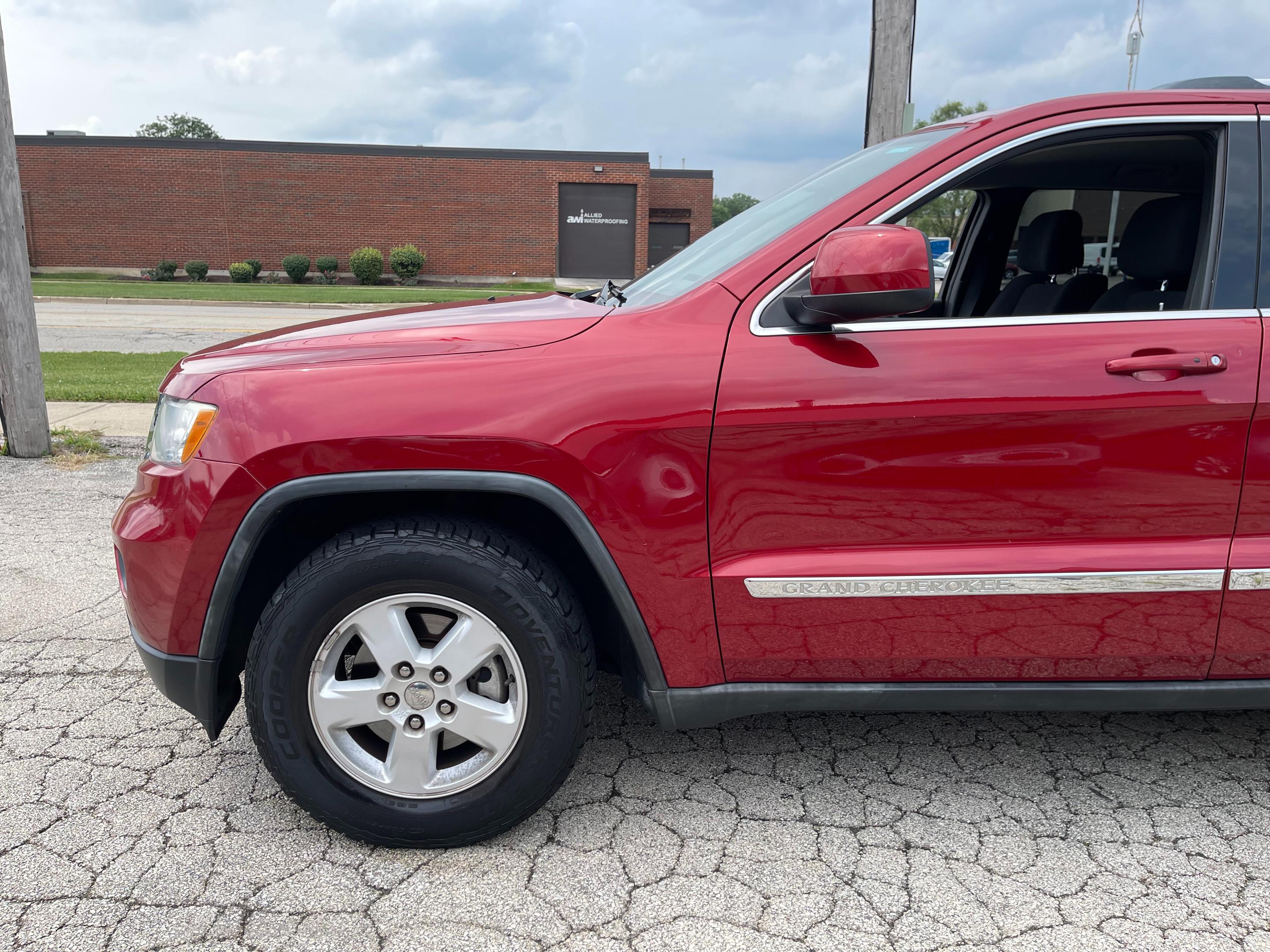 2011 JEEP GRAND CHEROKEE - Image 14