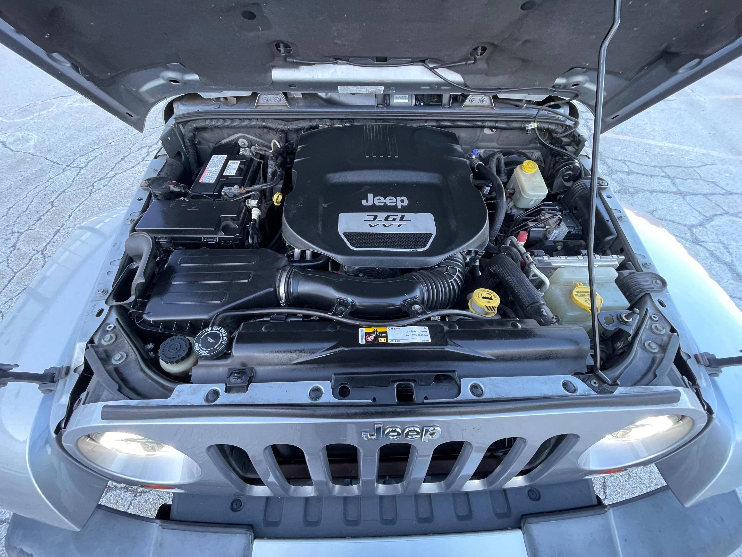 2013 JEEP WRANGLER - Image 25