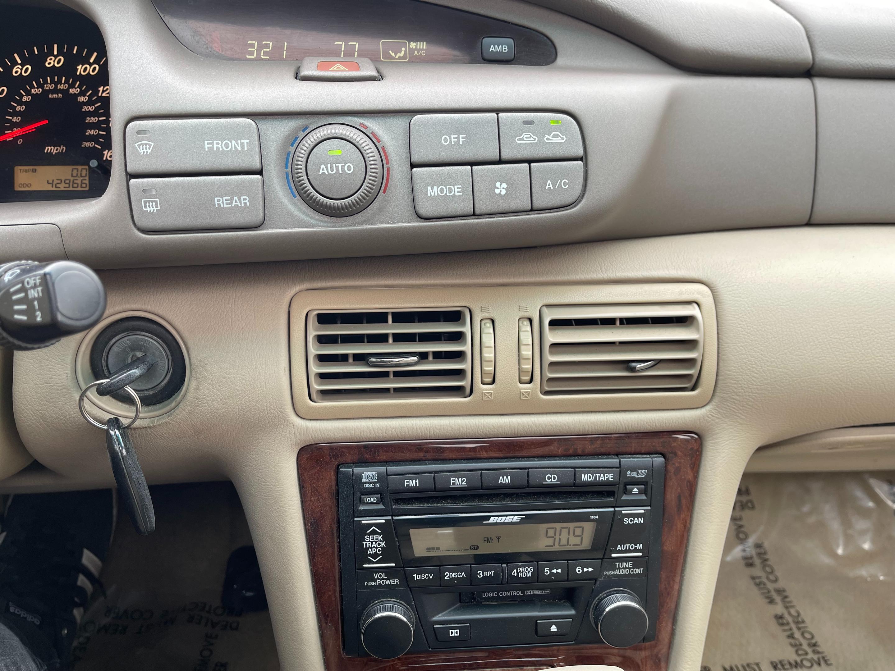 2002 MAZDA MILLENIA - Image 29