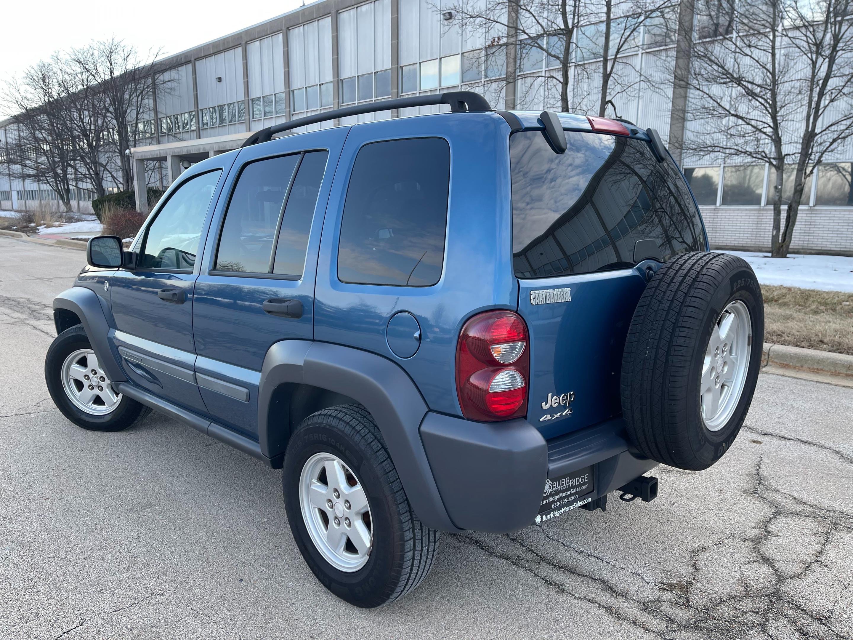 2005 JEEP LIBERTY - Image 22