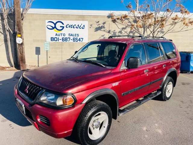 2000 Mitsubishi Montero Sport XLS