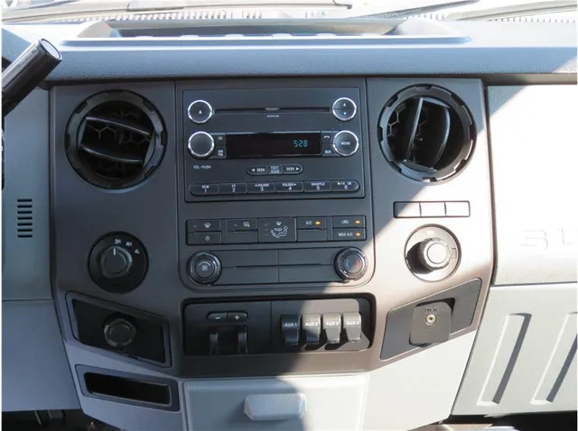 2011 Ford F-450 Super Duty XL - Photo 7