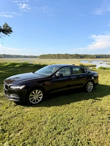2017 Volvo S90 Momentum